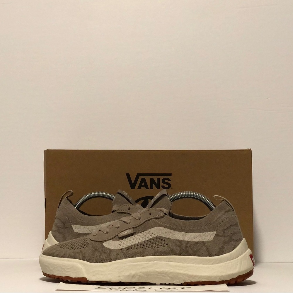 Vans Women's Taupe Low-Top Knit Sneakers